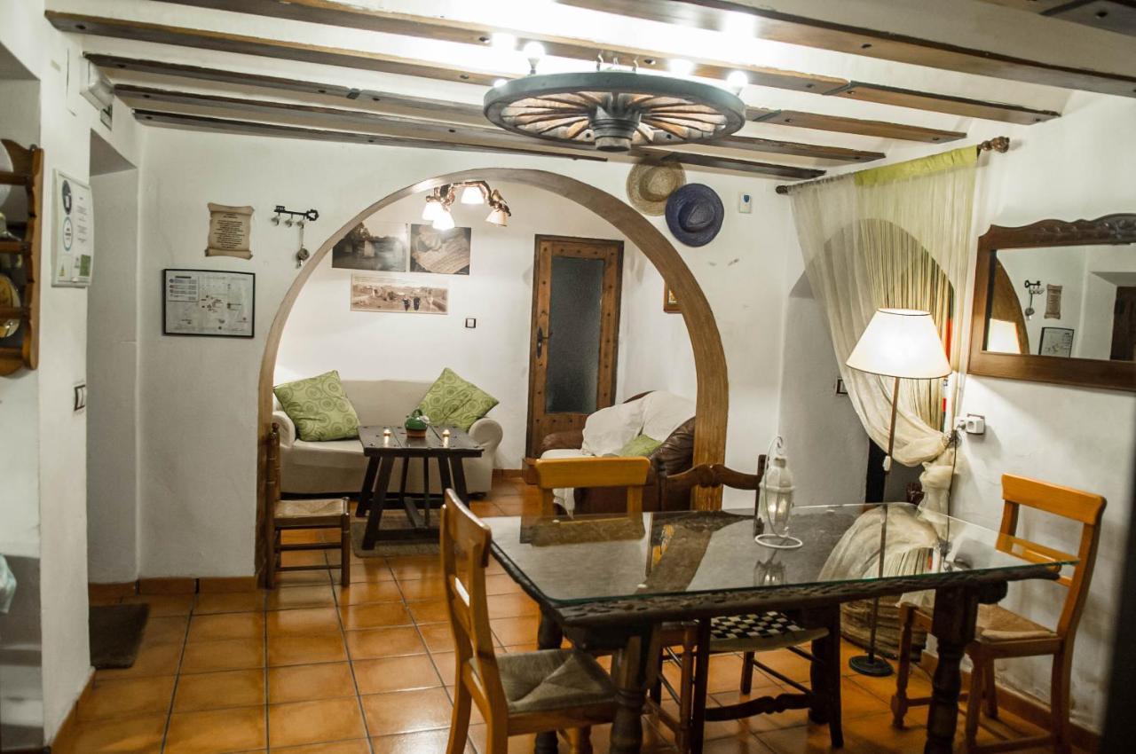 Вілла Casa Cueva Alegria Valdeganga Екстер'єр фото